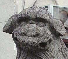 弘前八幡宮前の狛犬